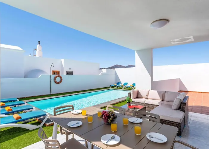 Volcan By * Puerto del Carmen (Lanzarote)